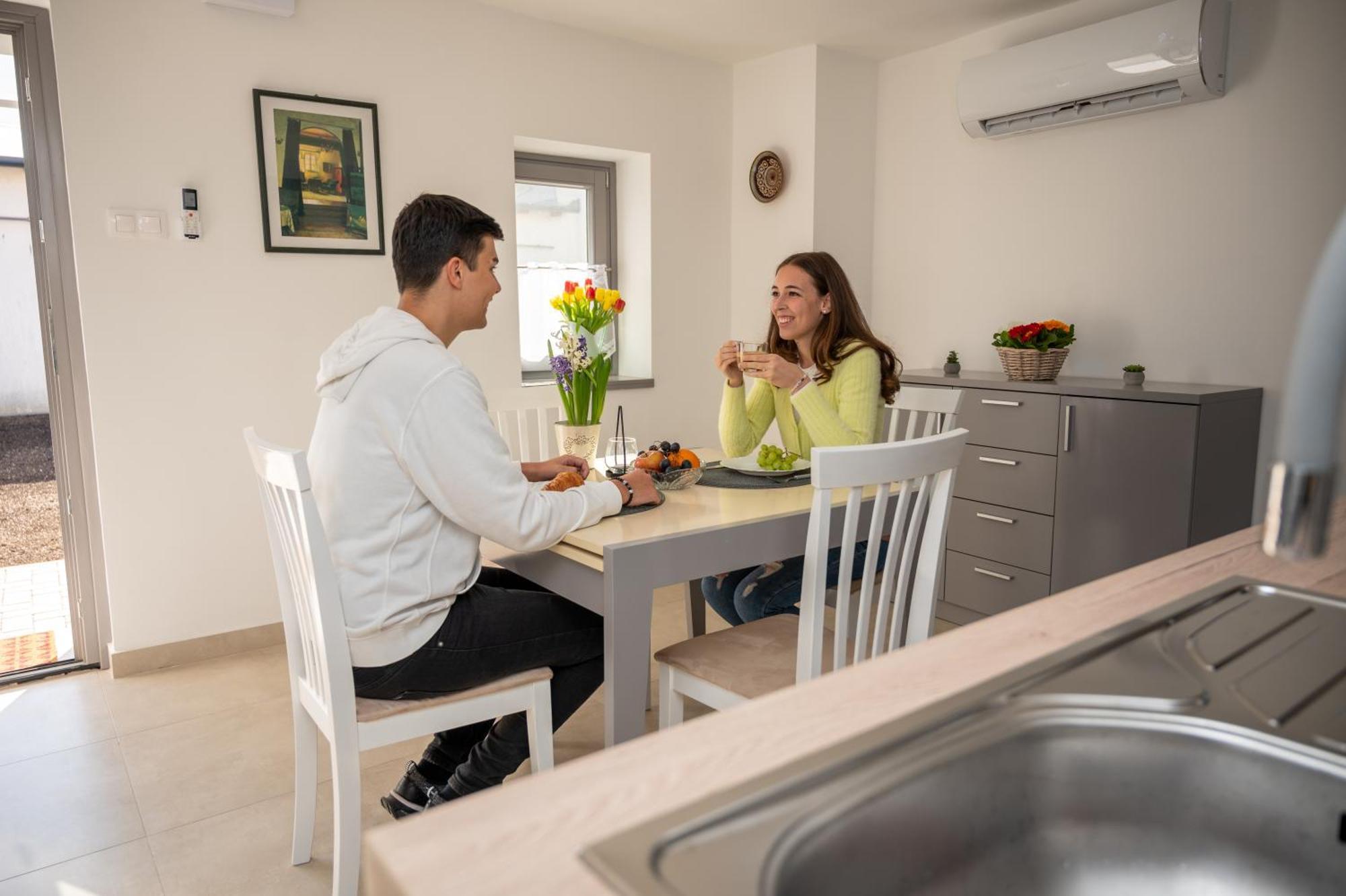 Tuenderkert Apartman ギュラ エクステリア 写真