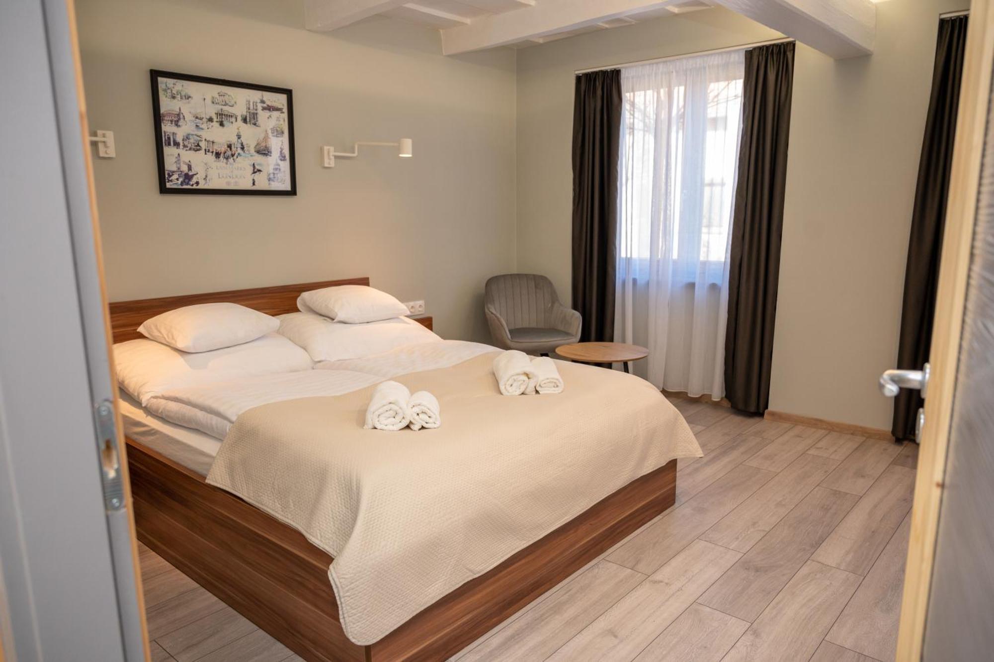 Tuenderkert Apartman ギュラ エクステリア 写真
